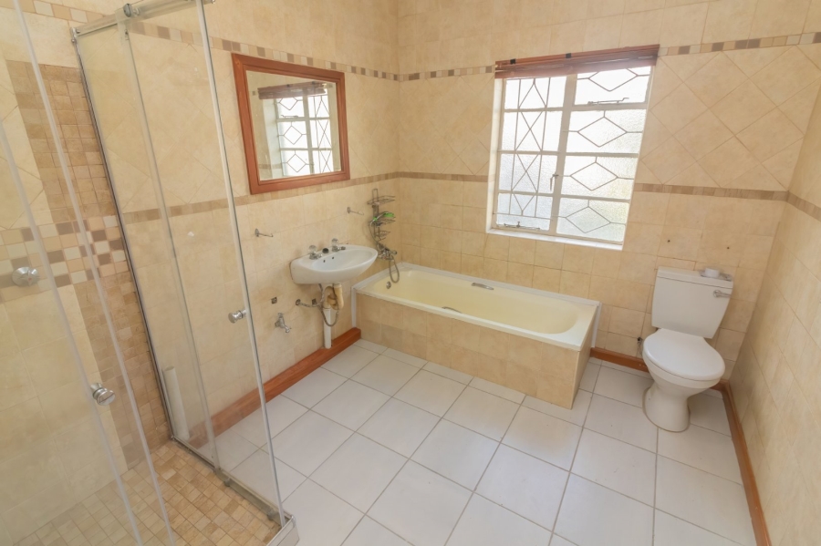 3 Bedroom Property for Sale in Kroonheuwel Free State